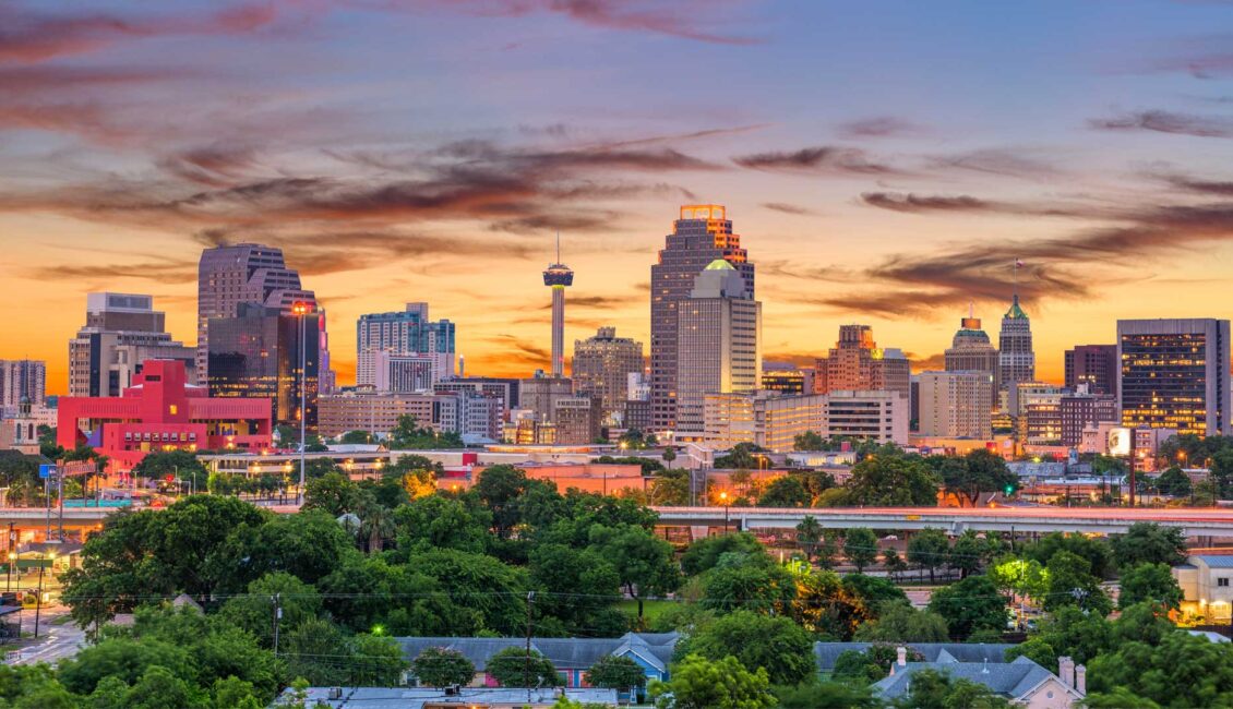san-antonio-texas-city center skyline at evening time