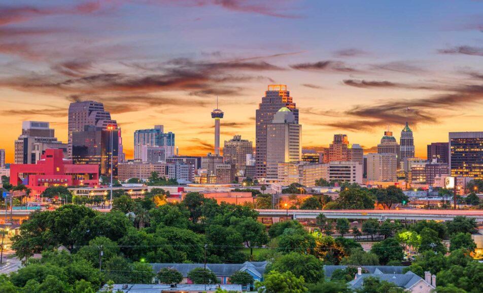 san-antonio-texas-city center skyline at evening time